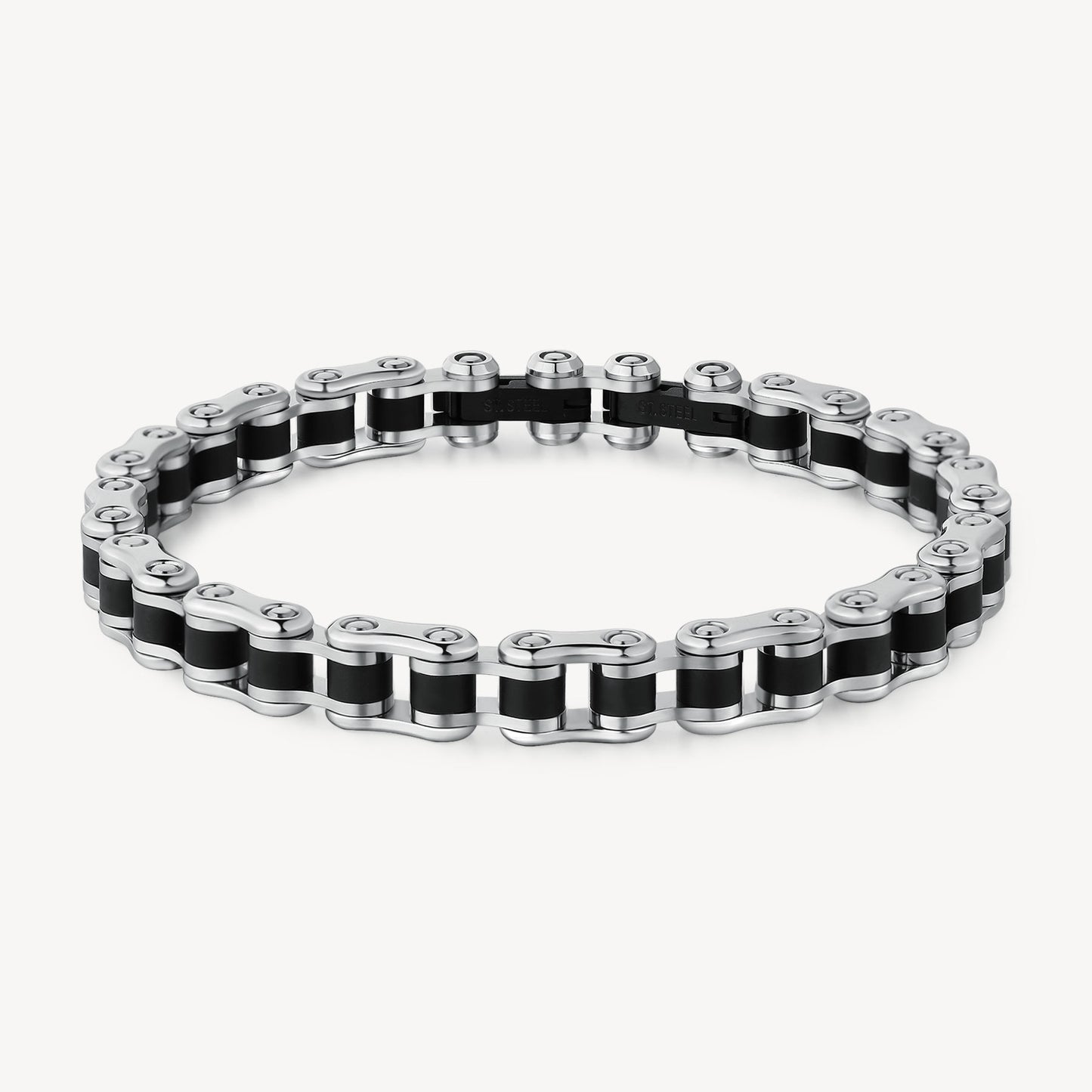 Brazalete Backliner con revestimiento de pvd negro con acabado satinado.
