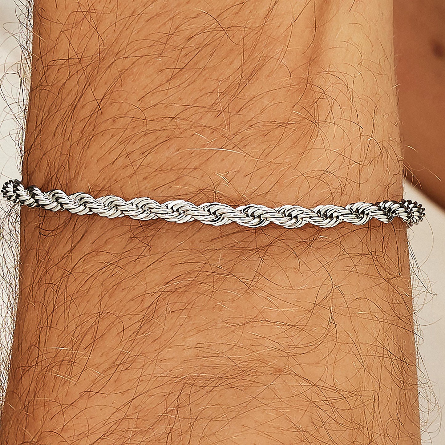 Brazalete Riptide de cadena torcida
